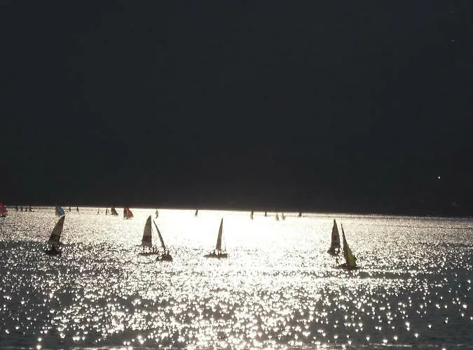 Agrifoglio House Semesterbostad Dervio